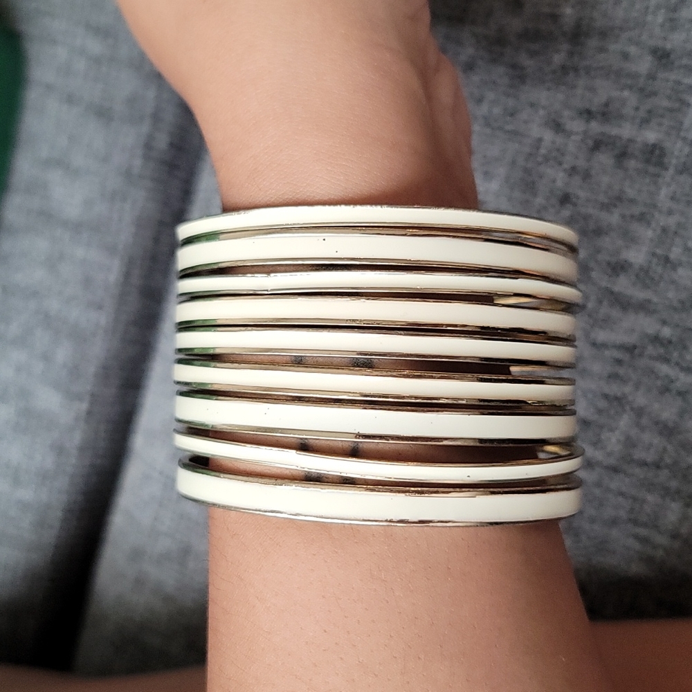 9 pc white Bangle set with earrings